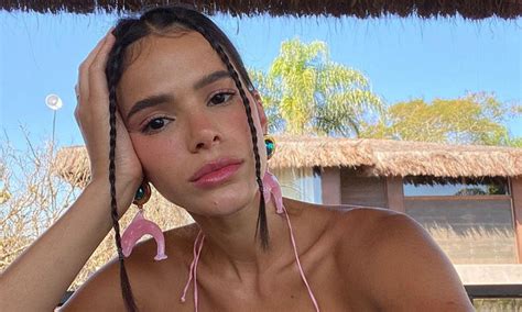 bruna marquezine beach|Bruna Marquezine (@brunamarquezine)